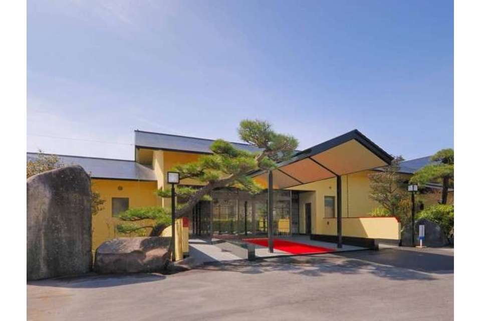 三原の老舗酒蔵見学と白竜湖でいただく三原名物『たこ料理』の商品画像02