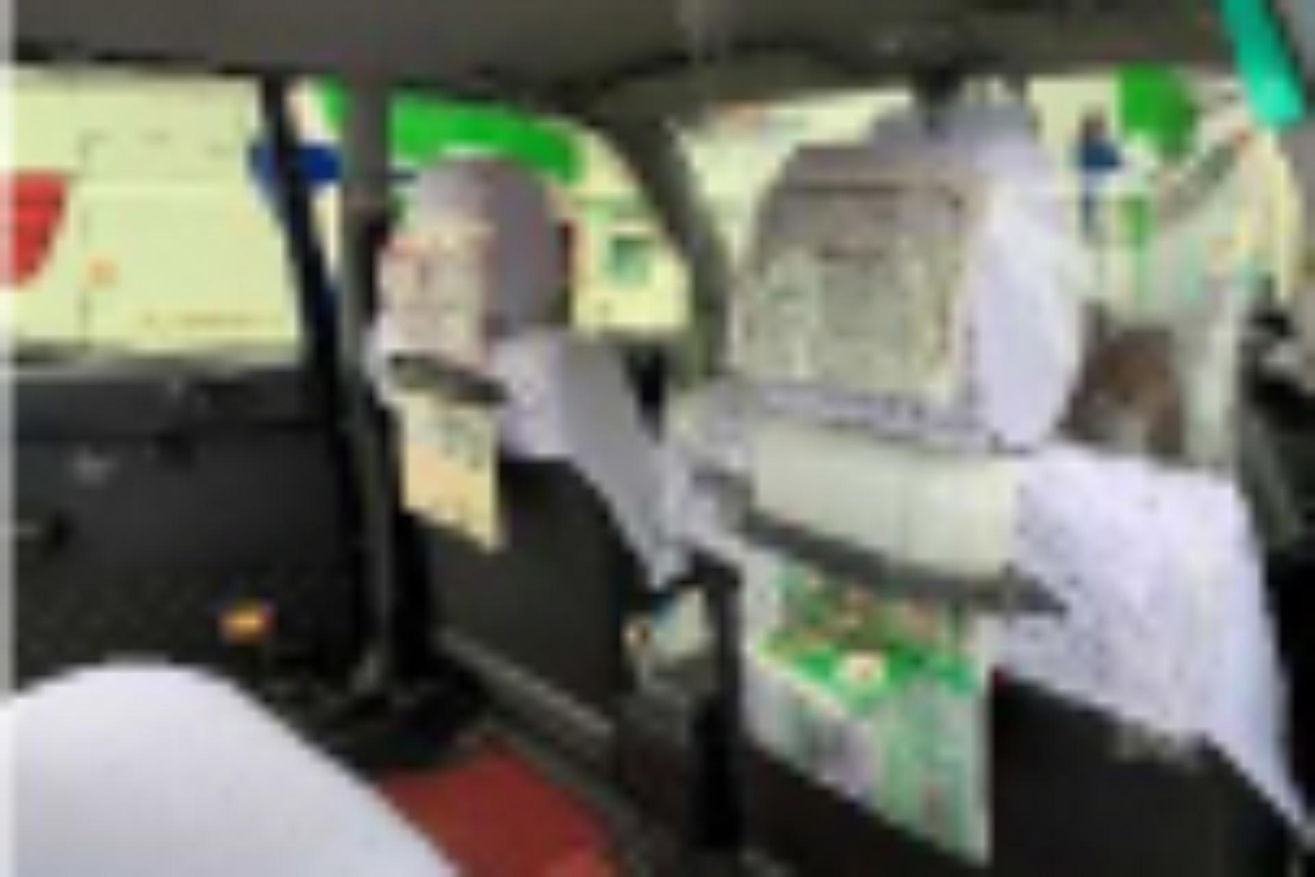 車内の画像