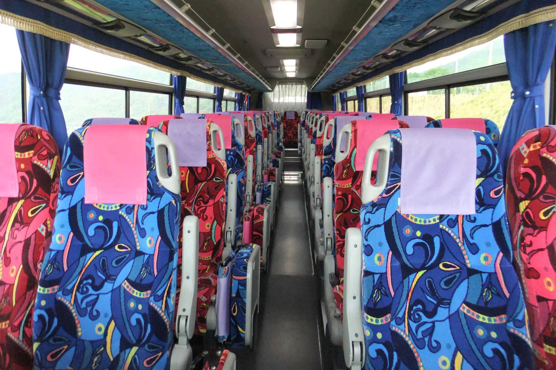 バス車内のイメージ画像